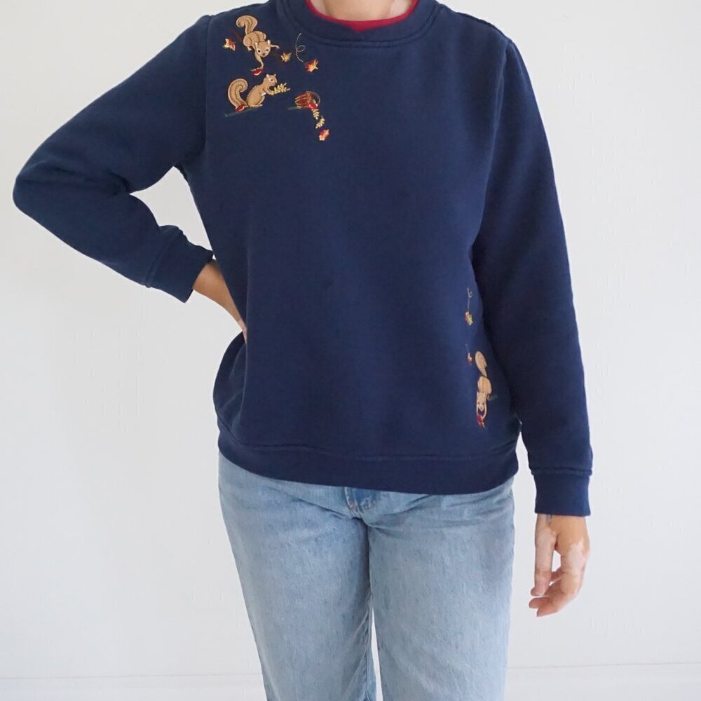 Vintage Breckenridge Navy Fall Chipmunk Embroidered Harvest Sweatshirt Autumn M